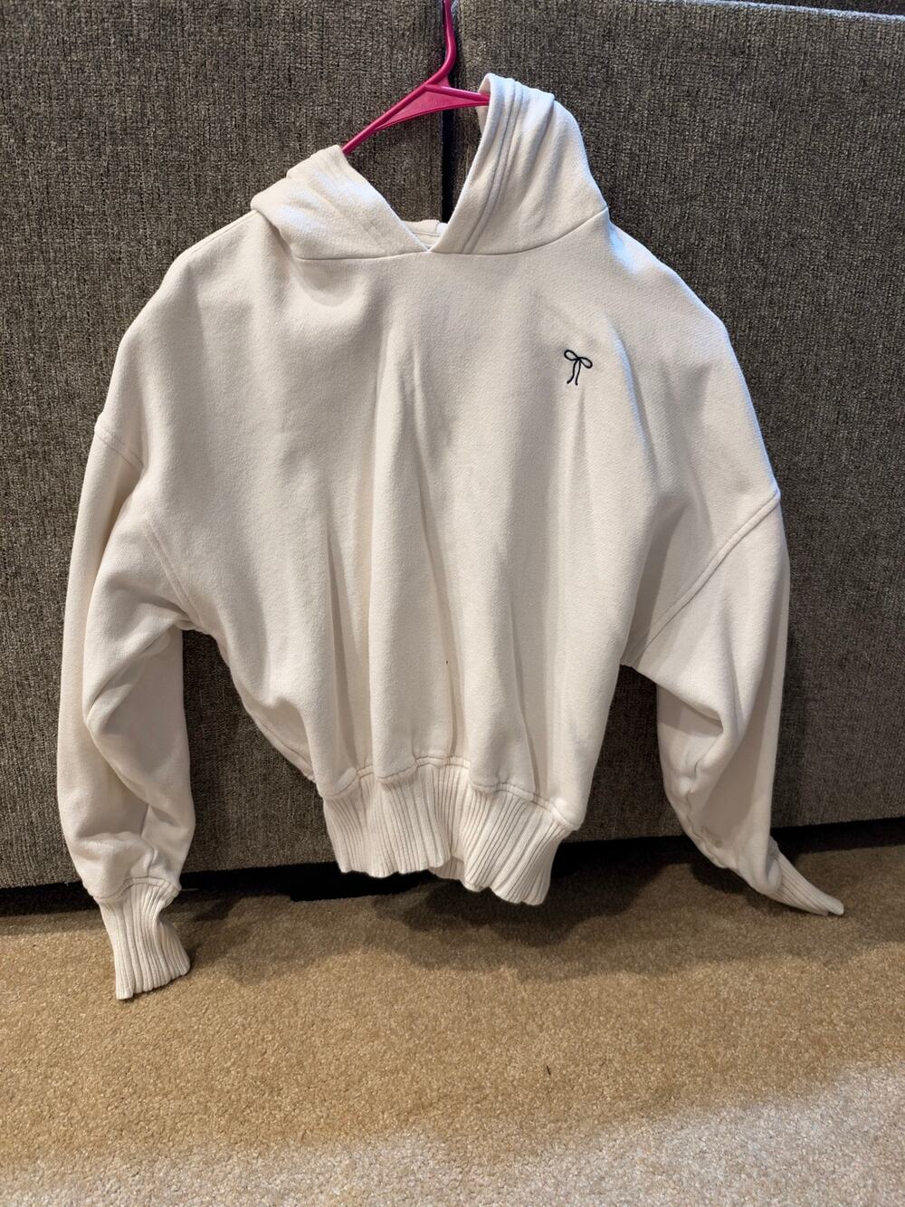 Women;s Aerie Off White Hoodie W/ Bow Decal Size XS